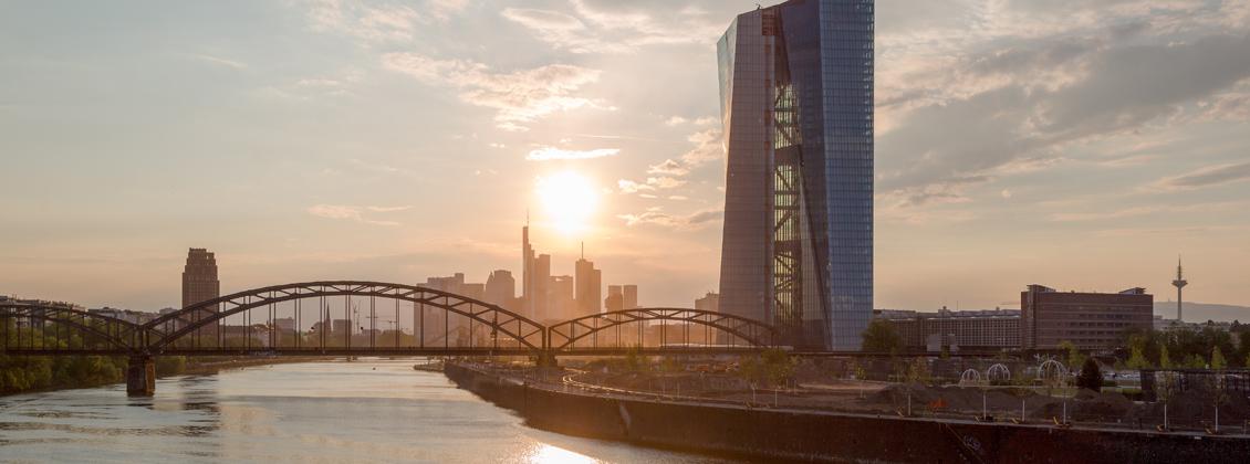 EZB Europäische Zentralbank Frankfurt Main Heizestrich Tefrotex